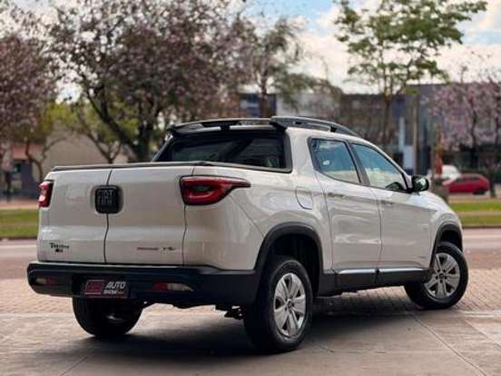 FIAT-TORO-1.8 16V EVO FLEX FREEDOM AT6 FIAT-TORO-2017
