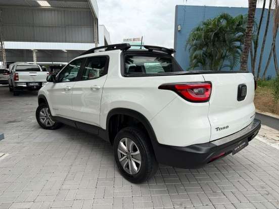 FIAT-TORO-1.8 16V EVO FLEX FREEDOM OPEN EDITION PLUS AT6 FIAT-TORO-2017