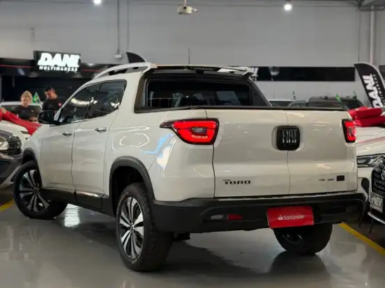FIAT-TORO-2.0 16V TURBO DIESEL VOLCANO 4WD AT9 FIAT-TORO-2023