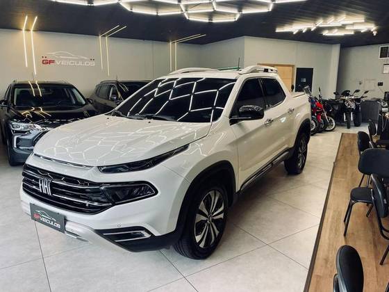 FIAT TORO 2.0 16V TURBO DIESEL VOLCANO 4WD AT9