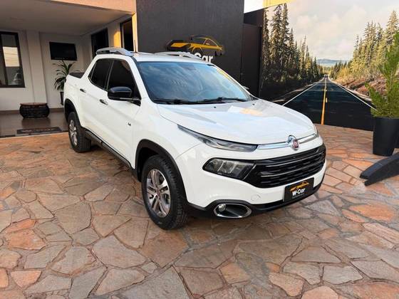 FIAT TORO 2.4 16V MULTIAIR FLEX VOLCANO AT9