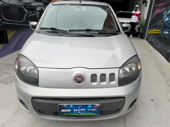 FIAT UNO 1.0 EVO VIVACE 8V FLEX 4P MANUAL