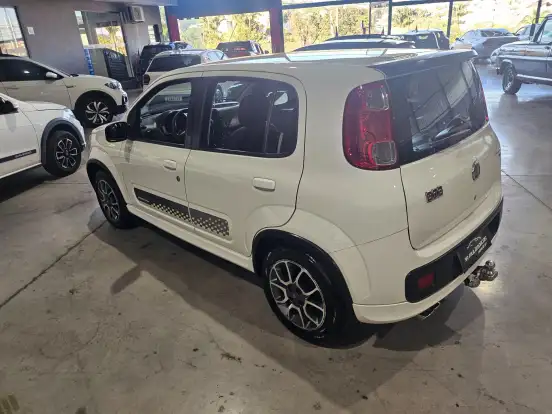 FIAT-UNO-1.4 EVO SPORTING 8V FLEX 4P MANUAL FIAT-UNO-2012