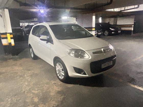 FIAT PALIO 1.6 MPI ESSENCE 16V FLEX 4P MANUAL