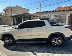 FIAT TORO 2.4 16V MULTIAIR FLEX FREEDOM AT9 FIAT TORO 2.4 16V MULTIAIR FLEX FREEDOM AT9