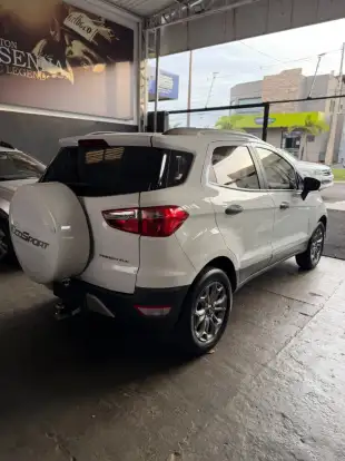 FORD-ECOSPORT-2015