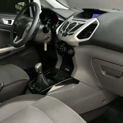 FORD-ECOSPORT-2012