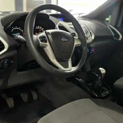 FORD-ECOSPORT-2012