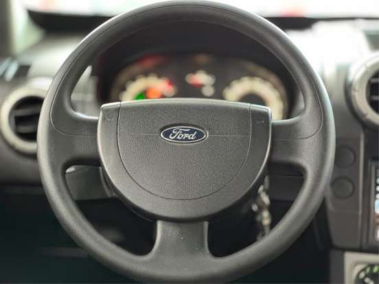 FORD-ECOSPORT-2010