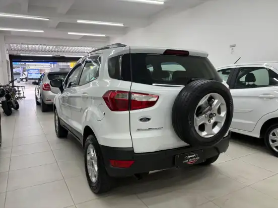 FORD-ECOSPORT-2015