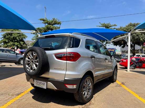 FORD-ECOSPORT-2014