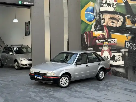 FORD-ESCORT-1992