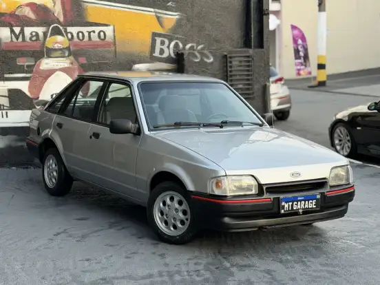 FORD-ESCORT-1992