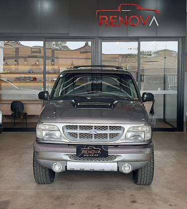 FORD EXPLORER 4.0 XLT 4X4 V6 GASOLINA 4P AUTOMÁTICO