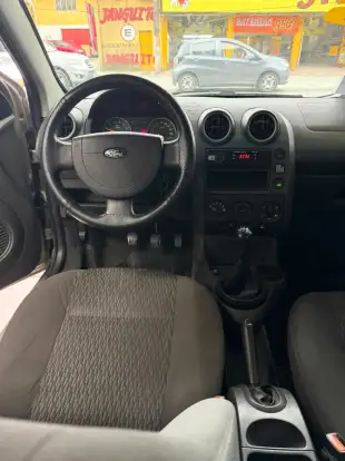 FORD-FIESTA-2006