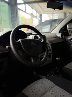 FORD-FIESTA-2011