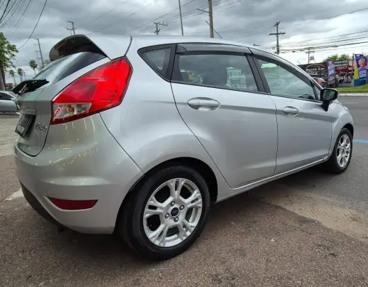 FORD-FIESTA-2014