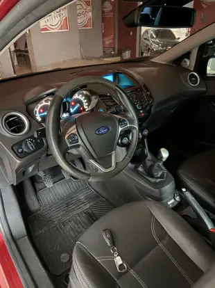 FORD-FIESTA-2015