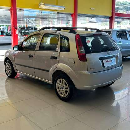 FORD-FIESTA-2004