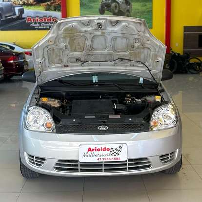 FORD-FIESTA-2004
