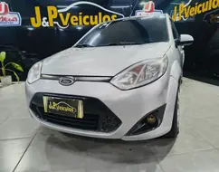 FORD FIESTA 1.0 ROCAM SE 8V FLEX 4P MANUAL FORD FIESTA 1.0 ROCAM SE 8V FLEX 4P MANUAL