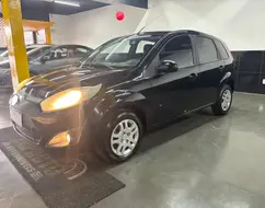 FORD FIESTA 1.6 ROCAM SE 8V FLEX 4P MANUAL FORD FIESTA 1.6 ROCAM SE 8V FLEX 4P MANUAL