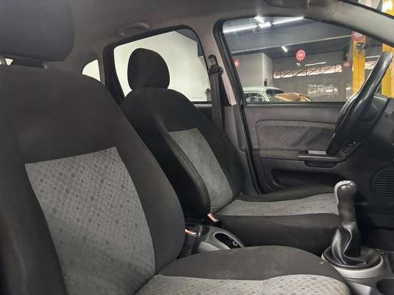 FORD-FIESTA-1.6 ROCAM SE 8V FLEX 4P MANUAL FORD-FIESTA-2013
