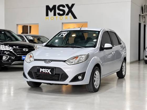 FORD FIESTA 1.6 ROCAM SE SEDAN 8V FLEX 4P MANUAL