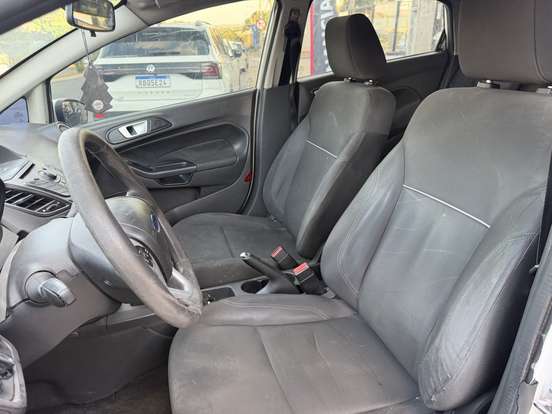 FORD-FIESTA-2016
