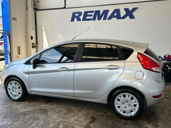 FORD-FIESTA-2016