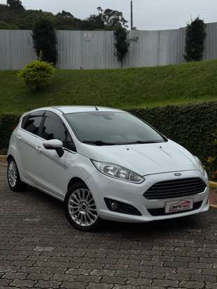 FORD-FIESTA-2015