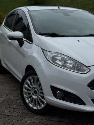 FORD-FIESTA-2015