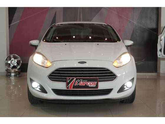 FORD FIESTA 1.6 SE SEDAN 16V FLEX 4P POWERSHIFT