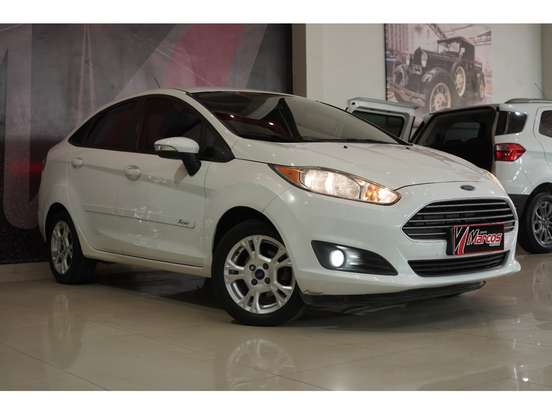 FORD-FIESTA-1.6 SE SEDAN 16V FLEX 4P POWERSHIFT FORD-FIESTA-2015