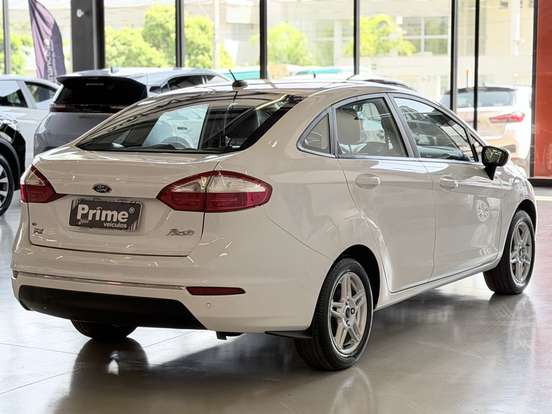 FORD-FIESTA-1.6 SEL SEDAN 16V FLEX 4P MANUAL FORD-FIESTA-2017
