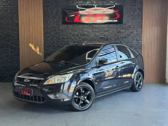 FORD-FOCUS-2011