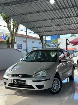 FORD-FOCUS-2007