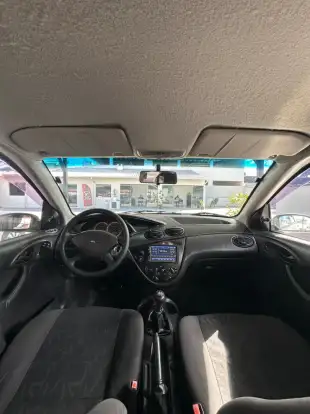 FORD-FOCUS-2007