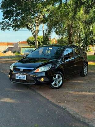 FORD-FOCUS-2013