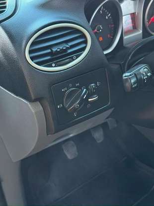 FORD-FOCUS-2013