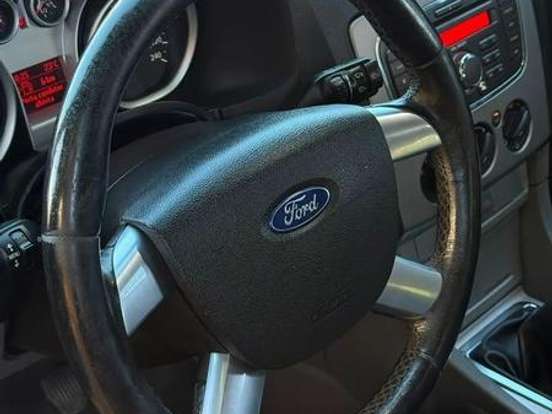FORD-FOCUS-1.6 GL 16V FLEX 4P MANUAL FORD-FOCUS-2013