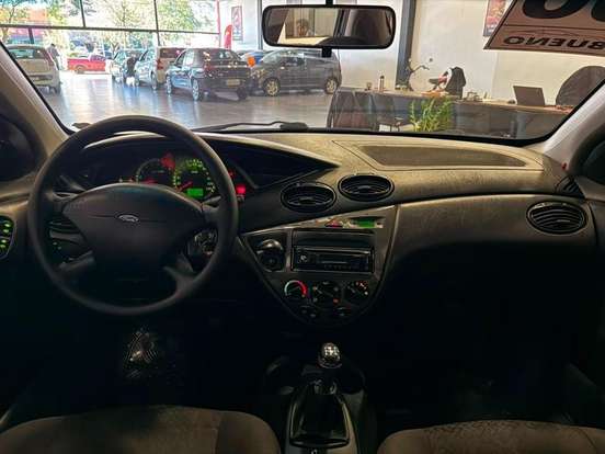 FORD-FOCUS-2007