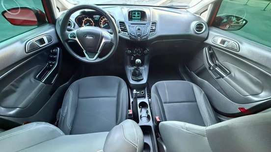 FORD-FOCUS-2015