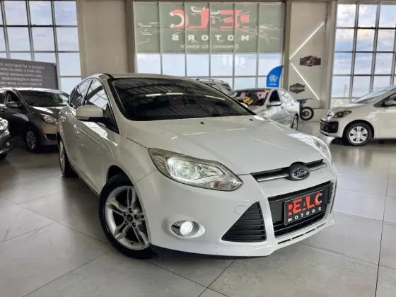 FORD FOCUS 2.0 SE 16V FLEX 4P POWERSHIFT