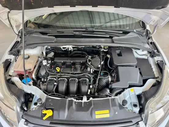 FORD-FOCUS-2014