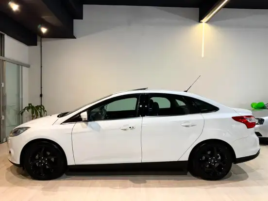 FORD-FOCUS-2.0 TITANIUM PLUS 16V FLEX 4P POWERSHIFT FORD-FOCUS-2014