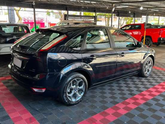 FORD-FOCUS-2.0 16V FLEX 4P AUTOMÁTICO FORD-FOCUS-2011