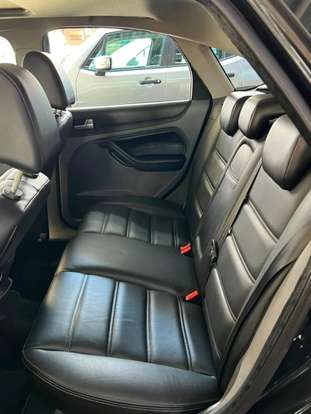 FORD-FOCUS-2011