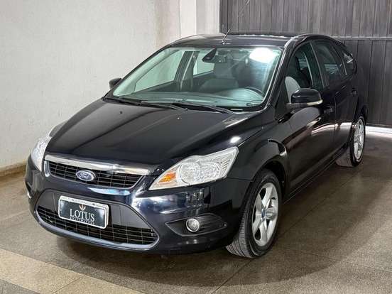 FORD-FOCUS-2.0 GLX 16V FLEX 4P AUTOMÁTICO FORD-FOCUS-2013