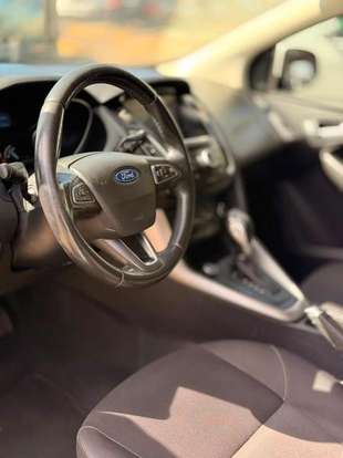 FORD-FOCUS-2015